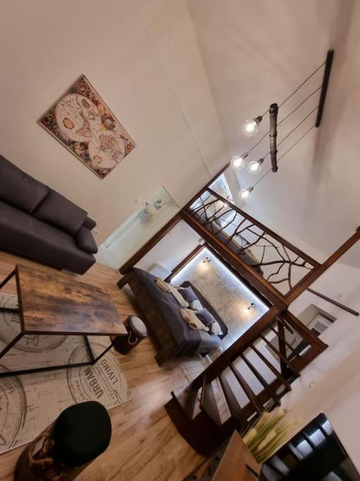 Vintage Apartman In City Center Miskolc Esterno foto